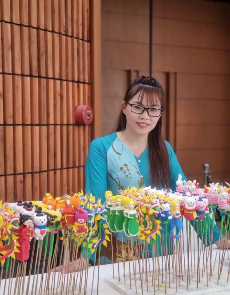 Tò He Lệ Quyên
